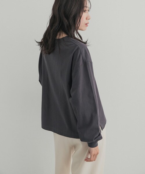 URBAN RESEARCH DOORS（アーバンリサーチドアーズ）の「GrowOrganic 刺しゅうロングスリーブTシャツ（Tシャツ/カットソー・レディース・OFF/CHARCOAL/BURGUNDY・Free）」の13枚目の写真