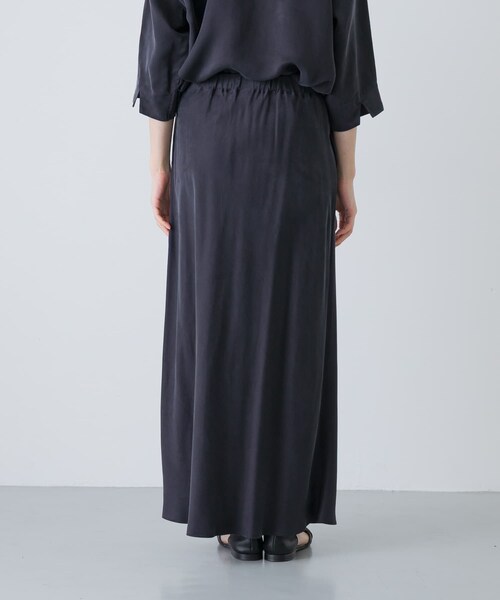 かぐれ（カグレ）の「『2サイズ展開』キュプラバイアススカート（スカート・レディース・NAVY/BLACK・0/1）」の17枚目の写真