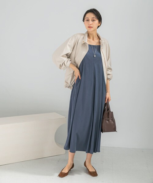 URBAN RESEARCH ROSSO（アーバンリサーチロッソ）の「2WAYキュプラ混キャミワンピース（ワンピース・レディース・LIGHTBEIGE/BLUE/BLACK・Free）」の22枚目の写真