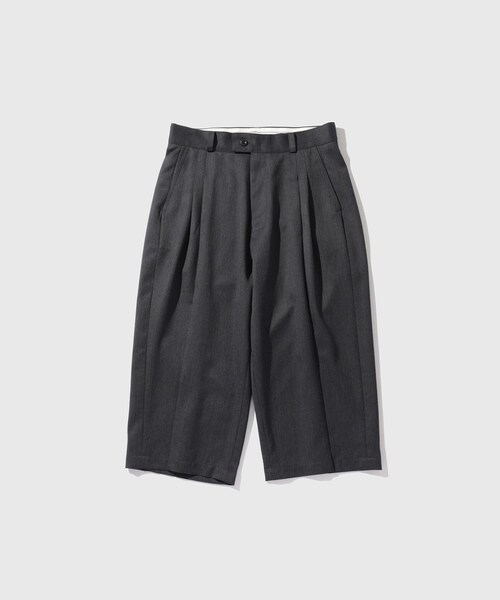 ADAM ET ROPE'(アダムエロペ)の「【RICE NINE TEN/ライス ナイン テン】THREE QUARTER WOOL 2TUCK TROUSERS(スラックス・メンズ・ブラック/チャコール・1/2)」の4枚目の写真