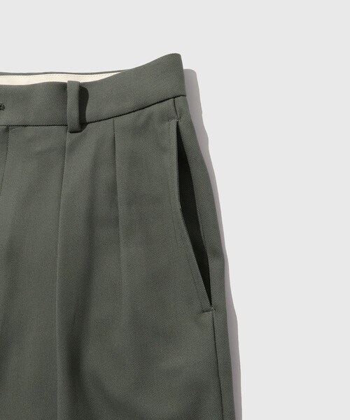 ADAM ET ROPE'（アダムエロペ）の「【NEAT/ニート】NEAT Chino Shorts（チノパンツ・メンズ・ブラック/カーキ・44/46）」の12枚目の写真