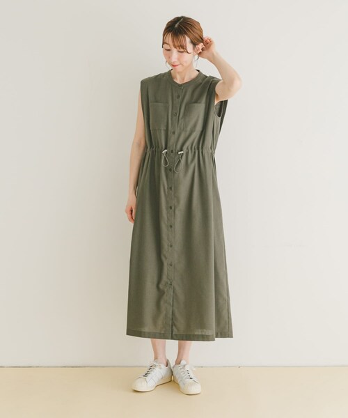 ITEMS URBANRESEARCH（アイテムズ アーバンリサーチ）の「ウエストドロストノースリワンピース（ワンピース・レディース・NVY/GRN/L.BRN・FREE）」の16枚目の写真