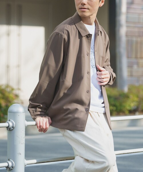 ITEMS URBANRESEARCH（アイテムズ アーバンリサーチ）の「『撥水/防汚/接触冷感』多機能ダブルポケットシャツジャケット(楽着シリーズ)（テーラードジャケット・メンズ・CHA/NVY/BEG・M/L）」の14枚目の写真