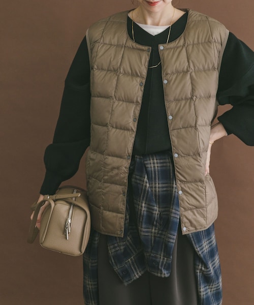 ITEMS URBANRESEARCH（アイテムズ アーバンリサーチ）の「TAION　CrewNeck Button Down Vest（その他アウター・メンズ・BLK/CHA/D.BROWN/KHK/NVY・M/L/XL）」の4枚目の写真