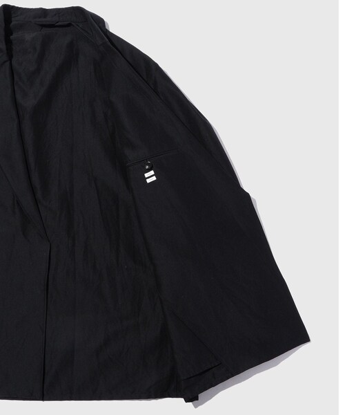 ADAM ET ROPE'(アダムエロペ)の「【blurhms/ブラームス】Si/W/C Peaked Lapel Cardigan JK(テーラードジャケット・メンズ・ブラック・2/3)」の9枚目の写真