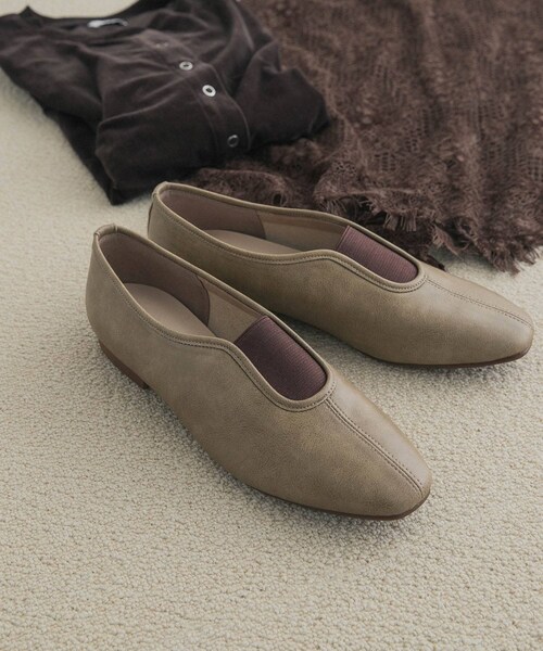 URBAN RESEARCH DOORS(アーバンリサーチドアーズ)の「センターステッチスリッポン(スリッポン・レディース・BLACK/KHK BROWN・36/37/38)」の13枚目の写真