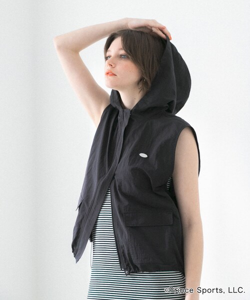 SENSE OF PLACE by URBAN RESEARCH（センスオブプレイスバイアーバンリサーチ）の「『別注』prince　ナイロンフードベスト（テーラードジャケット・レディース・IVORY/NAVY/CHARCOAL・one）」の14枚目の写真