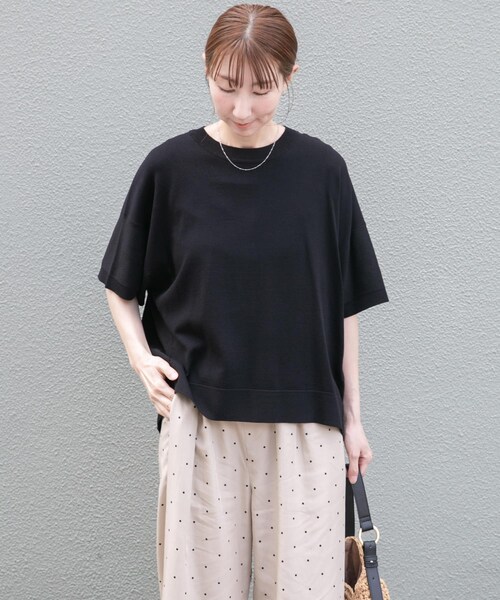 ITEMS URBANRESEARCH（アイテムズ アーバンリサーチ）の「『洗濯可』ニットTシャツ（ニット/セーター・レディース・OFF/BLK/CHA/GRN/ORG・Free）」の15枚目の写真
