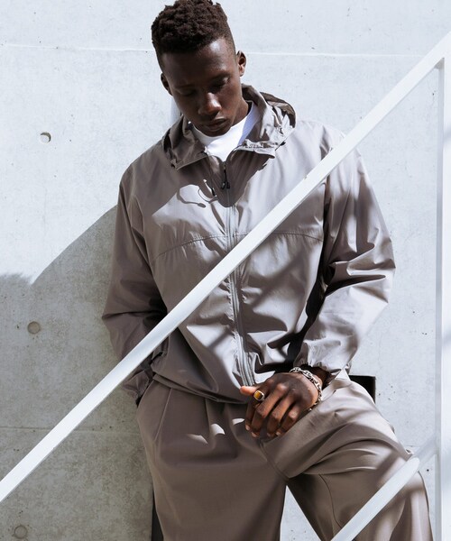 URBAN RESEARCH（アーバンリサーチ）の「new basic　Nylon Rip Stop Wind Parka（テーラードジャケット・メンズ・GRAY/BLACK/KHAKI・M/L/XL）」の4枚目の写真