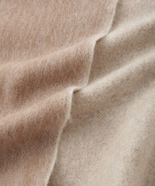 ROPE'（ロペ）の「ラムウールリバーシブルストール（ストール/ショール・レディース・チャコール/ベージュ・F）」の11枚目の写真