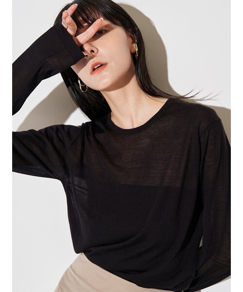ELENDEEK(エレンディーク)の「WOOL SHEER LONG-T KT(ニット/セーター・レディース・オフホワイト/ブラック/ピンク/イエロー/ブルー・F)」の5枚目の写真