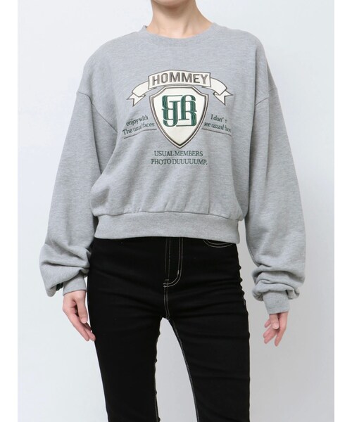 GYDA（ジェイダ）の「BACKレースアップショートロゴスウェットトップス（スウェット・レディース・オフホワイト/グレー/チャコールグレー・F）」の3枚目の写真