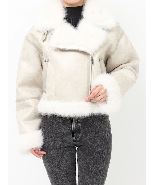 MURUA（ムルーア）の「アンイーブンショートフェイクムートンジャケット（ムートンコート・レディース・アイボリー/ブラック/ブラウン/カーキ/キャメル・F）」の3枚目の写真