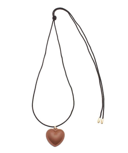 LAGUNAMOON（ラグナムーン）の「レザーライクハートネックレス（ネックレス・レディース・ブラック/ブラウン・F）」の14枚目の写真