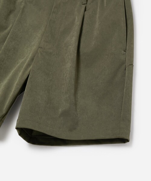 Saturdays NYC（サタデーズ ニューヨークシティ ）の「One Tuck Short Pant（その他パンツ・メンズ・ブラック/ベージュ/カーキ・M/L/S）」の14枚目の写真