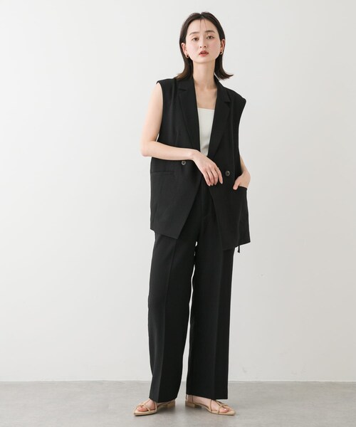 SENSE OF PLACE by URBAN RESEARCH（センスオブプレイスバイアーバンリサーチ）の「『UR TECH DRYLUXE』リネンライクサイドベルトジレ（ベスト・レディース・BLACK/GREIGE/CHARCOAL/NAVY・one）」の21枚目の写真