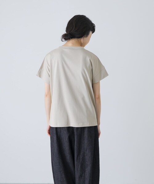 かぐれ(カグレ)の「handvaerk BOTTLE NECK SHORT-SLEEVE T-SHIRT(Tシャツ/カットソー・レディース・IRON/FOAM/LIME GREEN・S)」の10枚目の写真