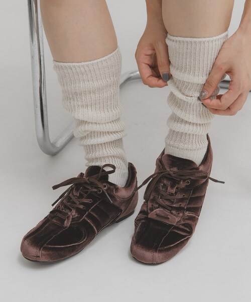 KBF（ケイビーエフ）の「ベロアスニーカー（スニーカー・レディース・BROWN/BLUE GRAY・37/38/39）」の3枚目の写真