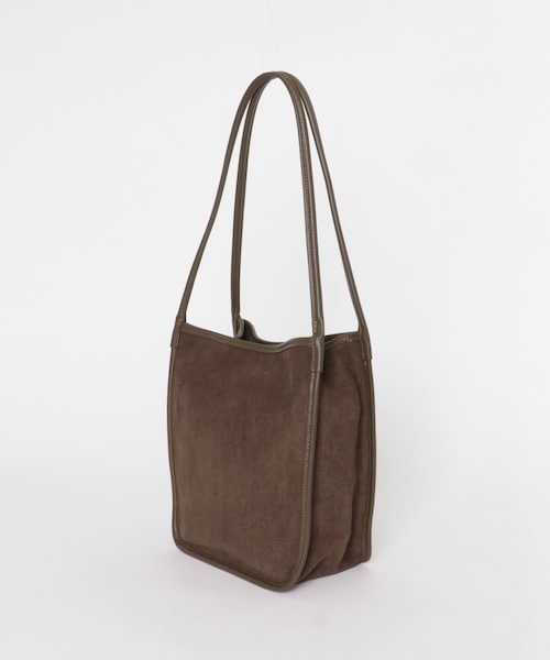URBAN RESEARCH DOORS(アーバンリサーチドアーズ)の「『別注』IOMMI スウェードバイカラーバッグ(トートバッグ・レディース・BROWN/BEIGE/KHAKI・Free)」の6枚目の写真