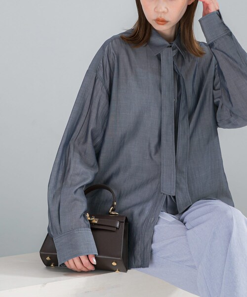 URBAN RESEARCH ROSSO（アーバンリサーチロッソ）の「タイ付デニムライクシアーシャツ（シャツ/ブラウス・レディース・L.BLUE/INDIGO・Free）」の16枚目の写真