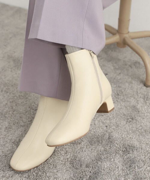 URBAN RESEARCH DOORS（アーバンリサーチドアーズ）の「ラウンドトゥブーツ（ブーツ・レディース・CREAM/BLACK・36/37/38）」の21枚目の写真