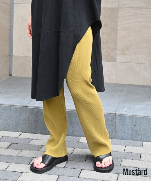 Sheson（シーズン）の「カットオフカラープリーツパンツ（その他パンツ・レディース・ブルー/ベージュ/オレンジ/グリーン/パープル/ブラック/イエロー/ダークチェリー/マルーンレッド/ダークグリーン/マスタード・F）」の8枚目の写真