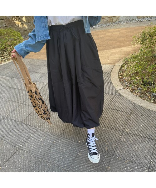 copine(コピン)の「ふんわりバルーンロングスカート(スカート・レディース・ブラック・ワンサイズ)」の1枚目の写真