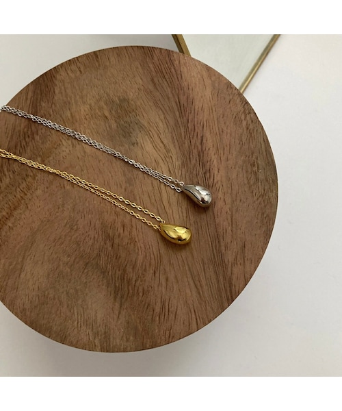 copine（コピン）の「ティアドロップネックレス（2color）（ネックレス・レディース・シルバー/ゴールド・ワンサイズ）」の2枚目の写真