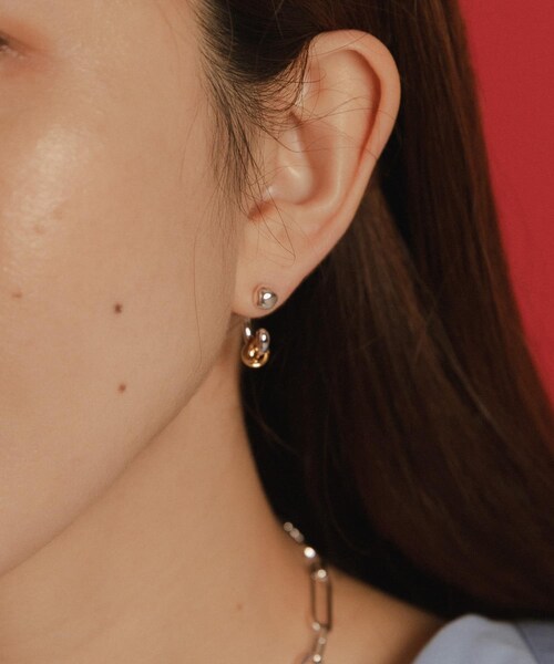 URBAN RESEARCH Sonny Label（アーバンリサーチサニーレーベル）の「LAPUIS　Drop Flow Coil　ピアス（ピアス（両耳用）・レディース・ゴールド/マルチ・One）」の4枚目の写真