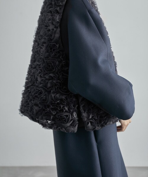 ROPE'（ロペ）の「【限定店舗・J'aDoRe限定】エレガンスオーガンジーフリルジレ（ベスト・レディース・ネイビー・F）」の17枚目の写真