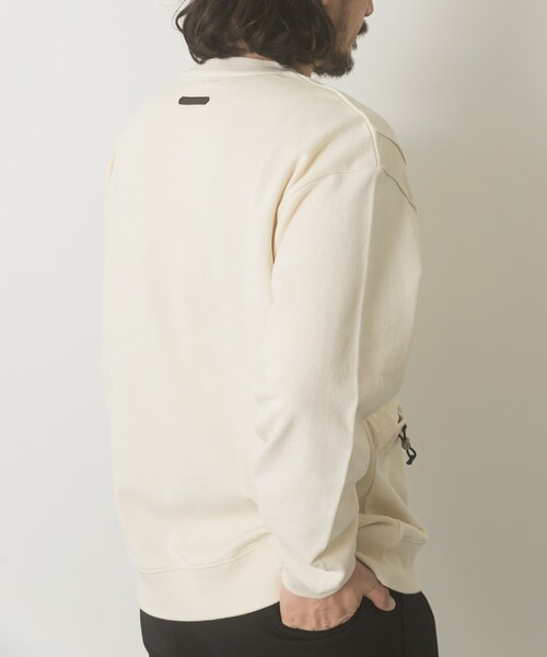 ITEMS URBANRESEARCH（アイテムズ アーバンリサーチ）の「サイドストレージ裏毛スウェットtops（スウェット・メンズ・OFF/GRY/NVY/BLK・M/L）」の6枚目の写真