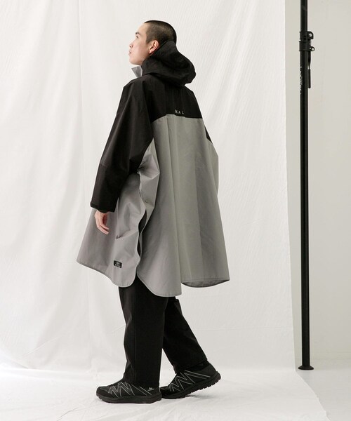 EKAL（エカル）の「Kiu別注ポンチョ（レインコート/ポンチョ・メンズ・BK-GRY/BEG-BK/BEG-CAM・One）」の12枚目の写真