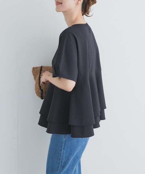 URBAN RESEARCH DOORS(アーバンリサーチドアーズ)の「ペプラムティアードブラウス(シャツ/ブラウス・レディース・INK BLACK/BROWN/BLUE・Free)」の7枚目の写真