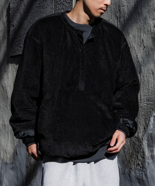 URBAN RESEARCH(アーバンリサーチ)の「『別注』BROOXON×URBS U.P.S. AIRLITE WARM SWEAT SHIRTS(スウェット・メンズ・BLACK・M/L/XL)」の4枚目の写真