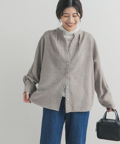 URBAN RESEARCH DOORS（アーバンリサーチドアーズ）の「ドルマンバンドカラーシャツ（シャツ/ブラウス・レディース・BEIGE/CHARCOAL・Free）」の19枚目の写真