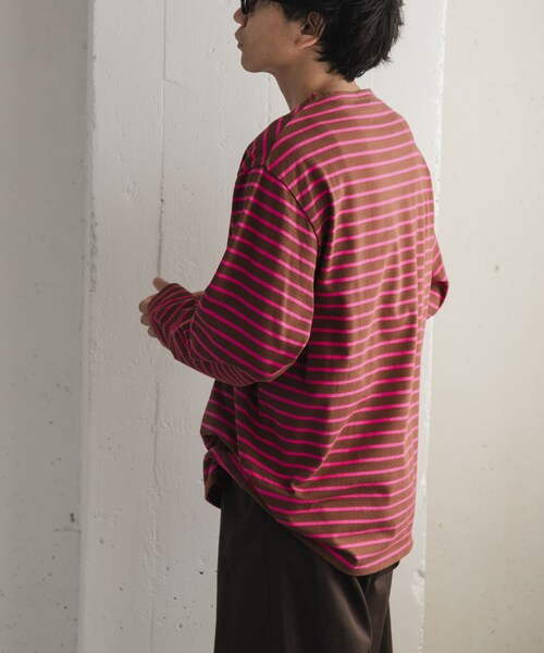 URBAN RESEARCH DOORS(アーバンリサーチドアーズ)の「FORK&SPOON ボートネックボーダー(Tシャツ/カットソー・メンズ・BRN×PNK/GRN×TUQ/YEL×PPL・4/5)」の8枚目の写真