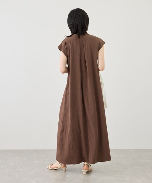 ROPE' PICNIC(ロペピクニック)の「リラックスワンピース(ワンピース・レディース・ブラック/ダークブラウン/ブルー/ワイン・F)」の16枚目の写真