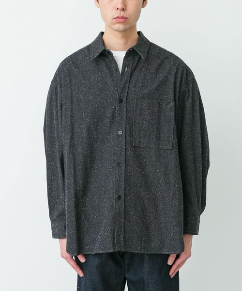 URBAN RESEARCH DOORS(アーバンリサーチドアーズ)の「STILL BY HAND SILK NEP OVER SHIRTS(シャツ/ブラウス・メンズ・ECRU/CHARCOAL・46/48)」の2枚目の写真