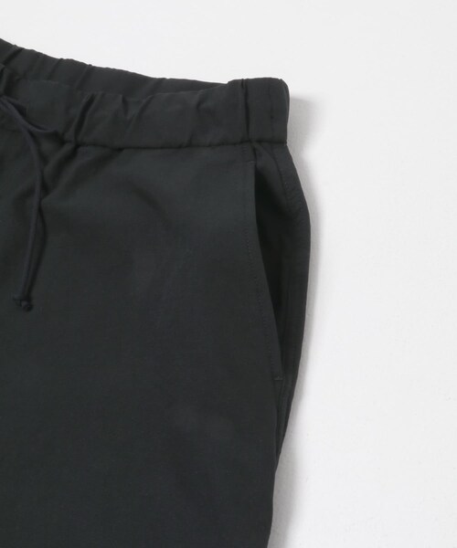 URBAN RESEARCH(アーバンリサーチ)の「THE DAY QUICK DRY STRETCH EASY PANTS(その他パンツ・メンズ・BLACK・1/2)」の6枚目の写真