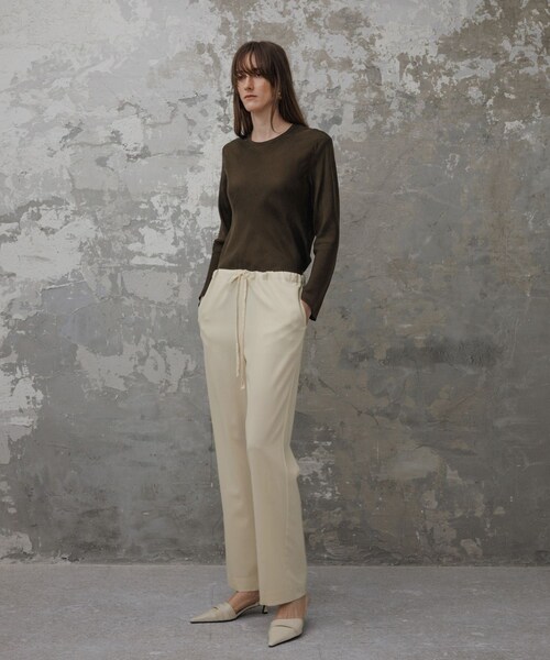 ADAM ET ROPE'（アダムエロペ）の「【EMOELLE】ソモウイージーパンツ（その他パンツ・レディース・ブラック/キナリ系・36/38）」の20枚目の写真