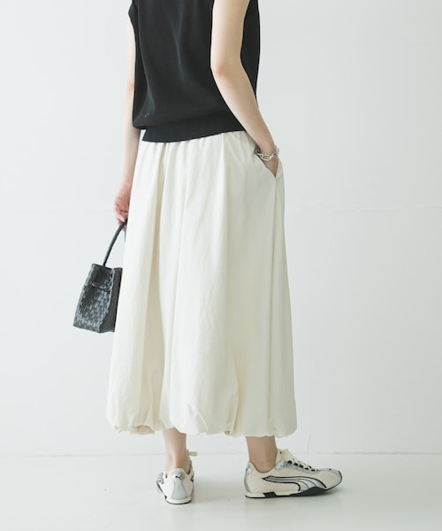 URBAN RESEARCH（アーバンリサーチ）の「バルーンギャザースカート（スカート・レディース・OFF WHITE/BLACK/NAVY・Free）」の6枚目の写真