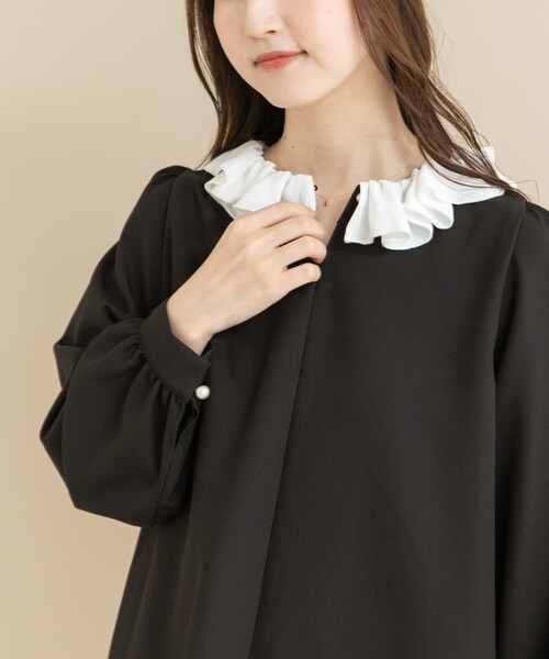 URBAN RESEARCH ROSSO（アーバンリサーチロッソ）の「『WEB限定』コサージュカラー2WAYブラウス（シャツ/ブラウス・レディース・OFF/BLK×OFF・Free）」の20枚目の写真