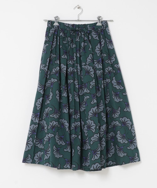 URBAN RESEARCH DOORS(アーバンリサーチドアーズ)の「Le GLAZIK TUCK GATHERED SKIRT(スカート・レディース・LIME/GREEN・36)」の2枚目の写真
