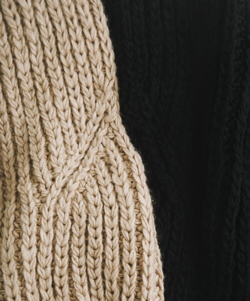 LAATO（ラート）の「hand knit vest（ベスト・レディース・クリーム/インク・FREE）」の12枚目の写真