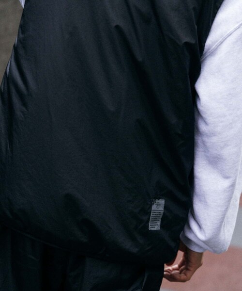 URBAN RESEARCH（アーバンリサーチ）の「BROOXON　U.P.S. OCTARTECH VEST（テーラードジャケット・メンズ・BLACK・M/L/XL）」の3枚目の写真