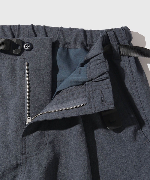 ADAM ET ROPE'（アダムエロペ）の「【別注】《GRAMICCI/グラミチ》2WAY STRETCH WIDE TAPERED CROPPED（スラックス・レディース・ブラック/チャコール/グレー/ブルー系・L/M/S/XL）」の21枚目の写真
