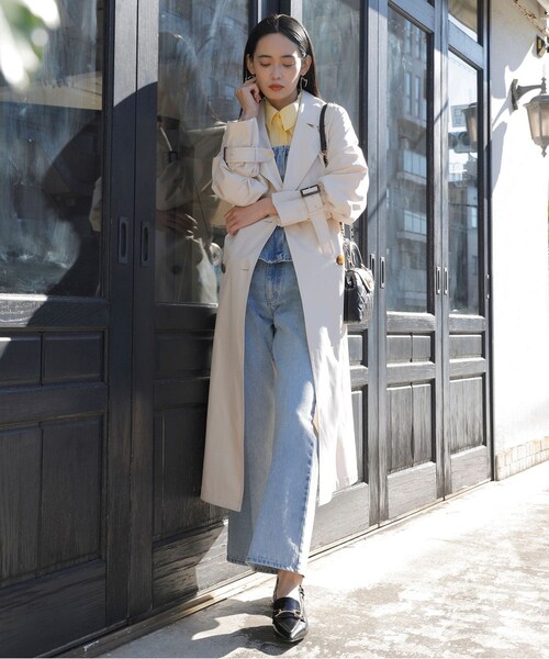 VIS（ビス）の「【定番人気】【撥水/UVケア】後ろタックトレンチコート スプリングコート（トレンチコート・レディース・キナリ/ベージュ/サックス・F）」の12枚目の写真