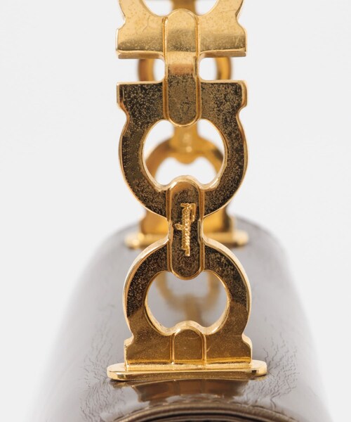URBAN RESEARCH ROSSO（アーバンリサーチロッソ）の「VINTAGE　フェラガモ（ハンドバッグ・レディース・KHA/GLD・-）」の9枚目の写真