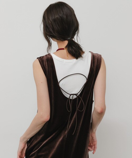 SENSE OF PLACE by URBAN RESEARCH(センスオブプレイスバイアーバンリサーチ)の「Uネックベロアワンピース(ワンピース・レディース・BLACK/BROWN・One/COMPACT)」の18枚目の写真