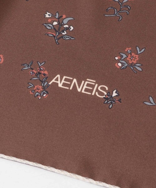 かぐれ（カグレ）の「AENEIS　FLORAL DUST SILK SCARF（バンダナ/スカーフ・レディース・SABBIA/SEPIA・0）」の7枚目の写真